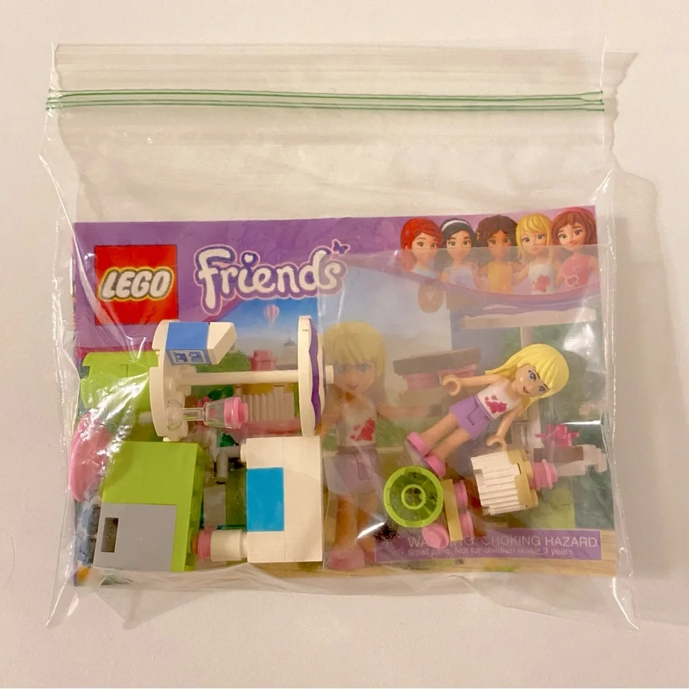 LEGO Friends #3930 Stephanie’s Outdoor Bakery 2012 Retired Set (Pre-Owned)